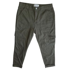 S.O.N.G. Olive Green High Rise Cargo Mom Jeans Size Women's 11/30 EUC